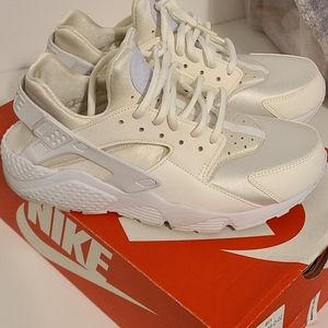 Nike Women Air Huarache Run